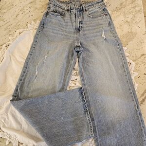 Classic Light Blue Old Navy Extra High Rise Wide Leg Jeans Size 4
